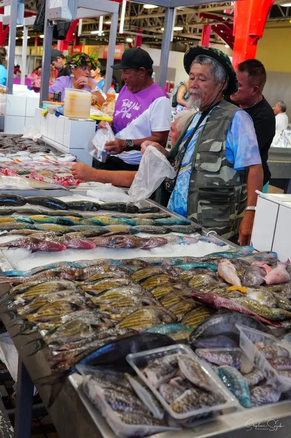 Allons au marché de Pape’ete pour acheter les frui - 4