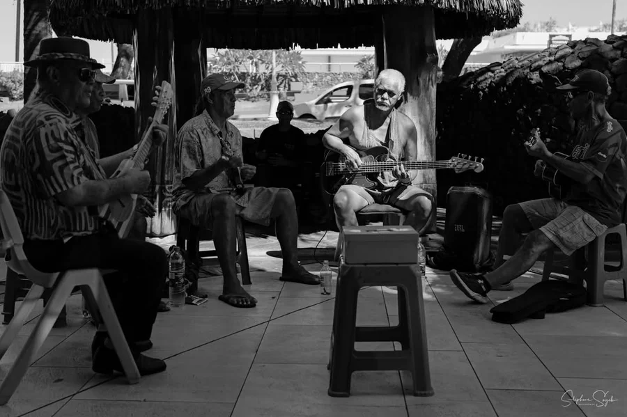 No comment. Black and White at Papeete.

📸 Stépha - 10