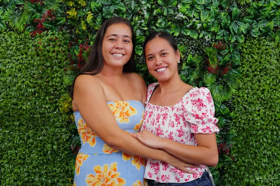 Il y a des jours où la lumière et les visages de T - 4