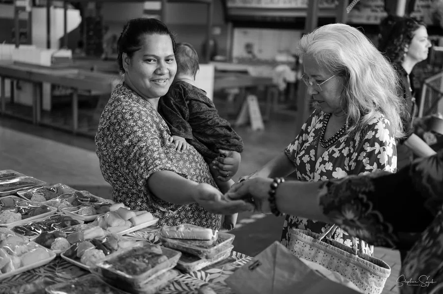 Il y a des jours où la lumière et les visages de T - 10
