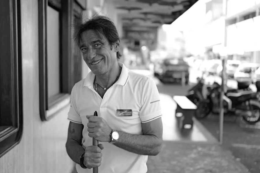 Dans les rues de Papeete, chaque sourire croisé es - 2