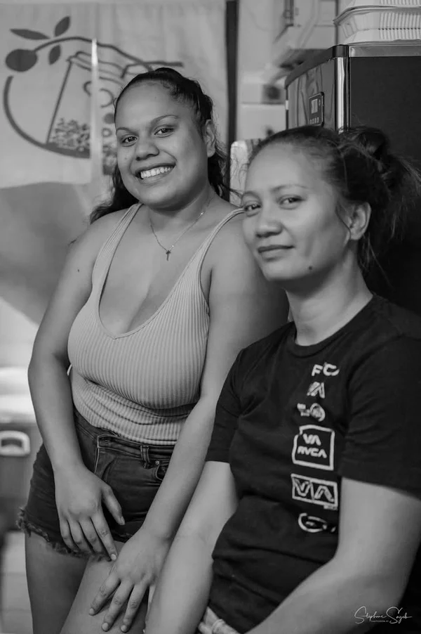 Dans les rues de Papeete, chaque sourire croisé es - 6