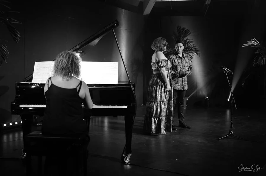 Sous les feux de la scène du petit théâtre polynés - 13