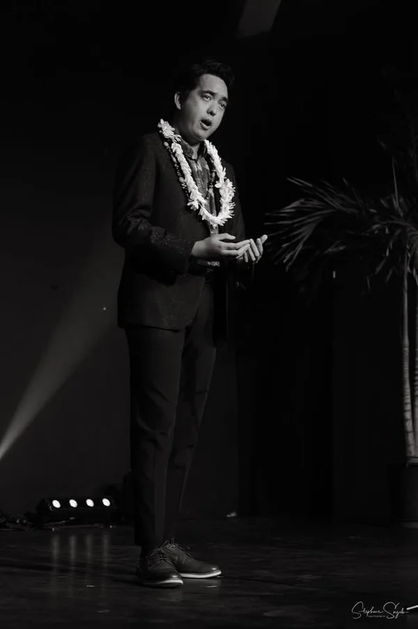 Sous les feux de la scène du petit théâtre polynés - 8