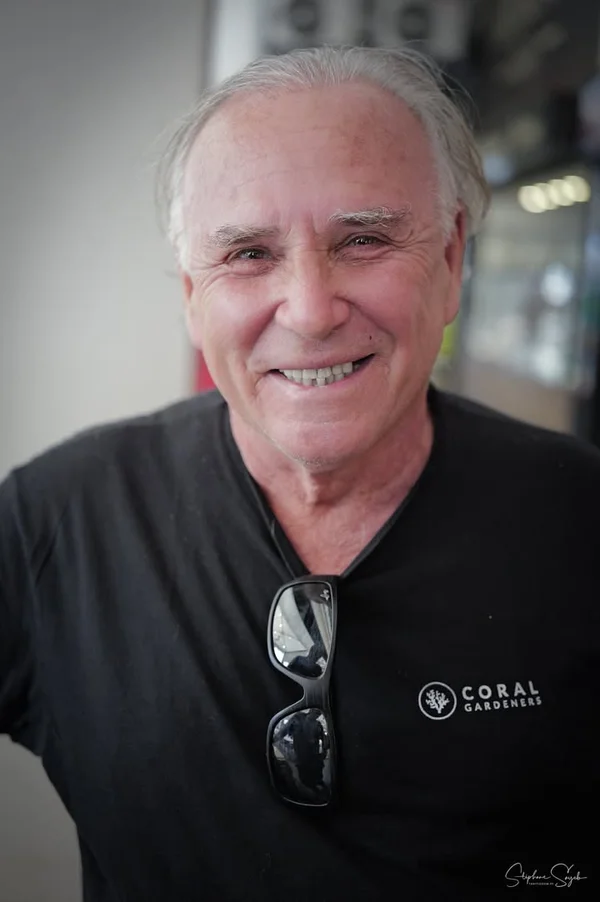 Flashs du Quotidien et Histoires Gravées. Aujourd' - 2