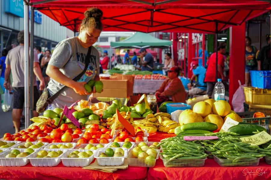Ce dimanche de très bonne heure, le marché de Pape - 12