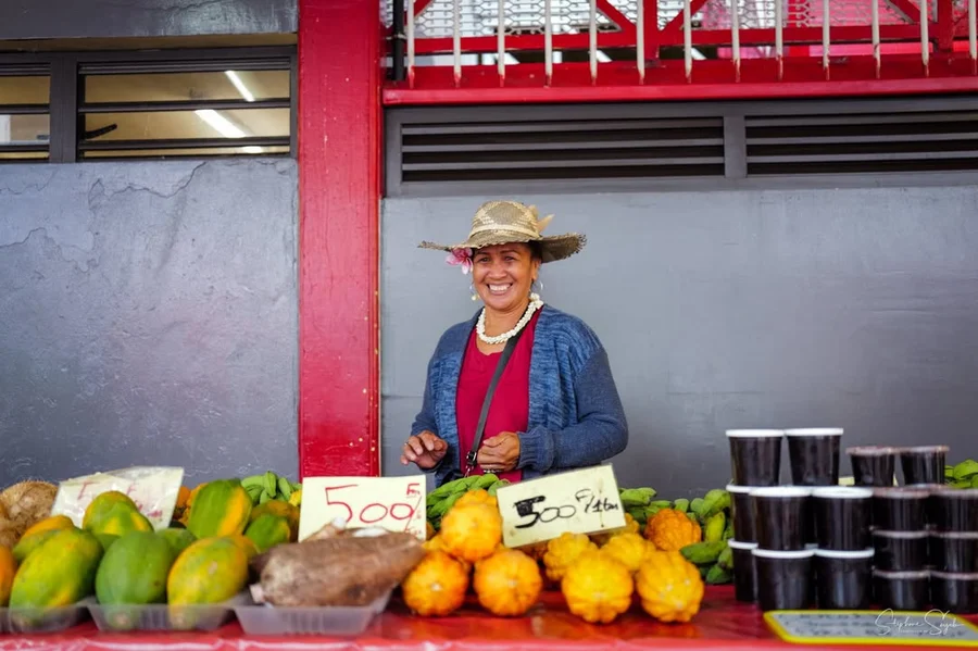 Ce dimanche de très bonne heure, le marché de Pape - 7