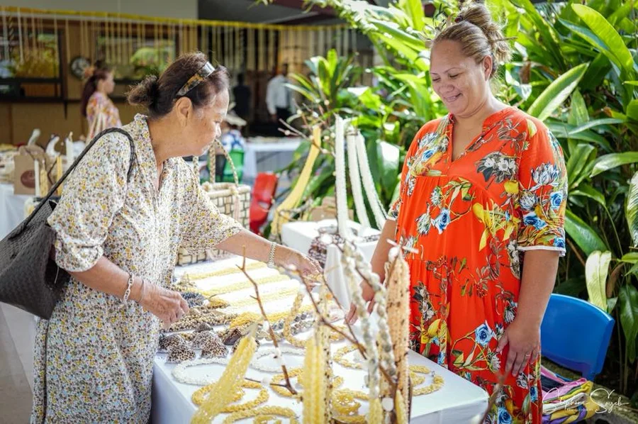 Aujourd'hui, direction le 22e Salon des Australes  - 13