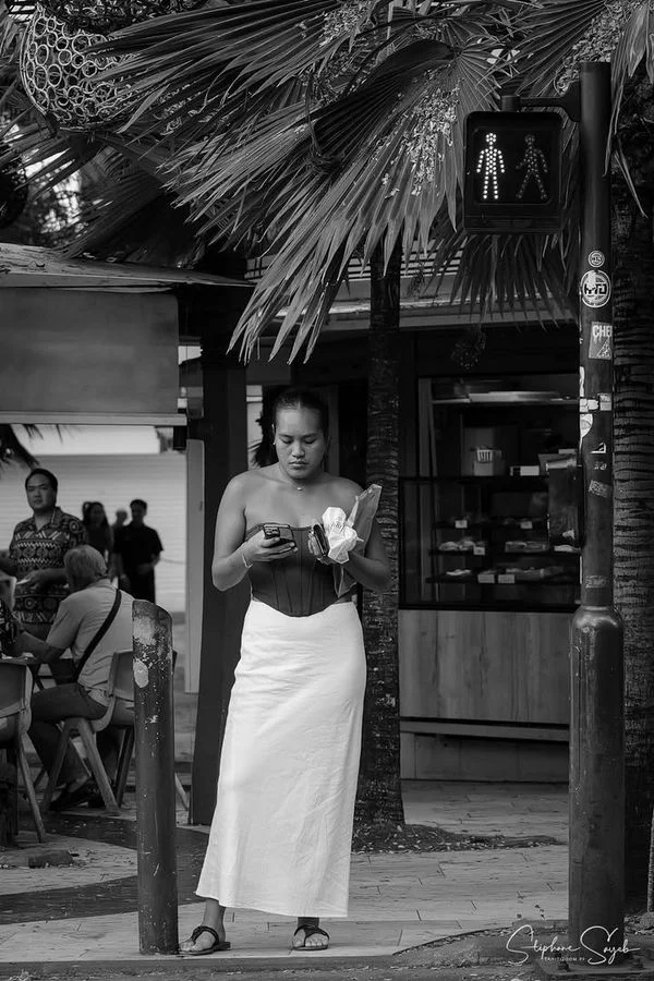 Hier, au cœur de Papeete, sous les auvents usés du - 5