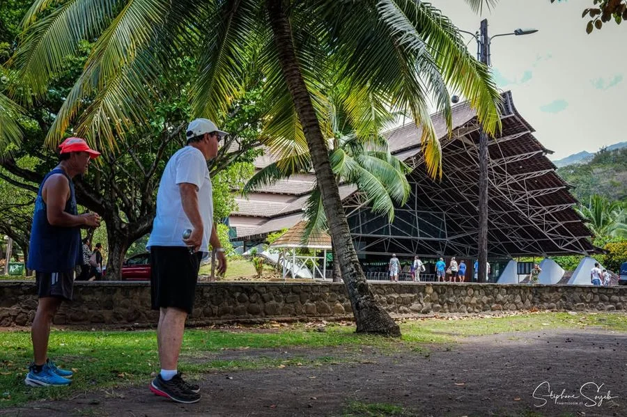 Aujourd’hui, le regard se promène entre passé et p - 9