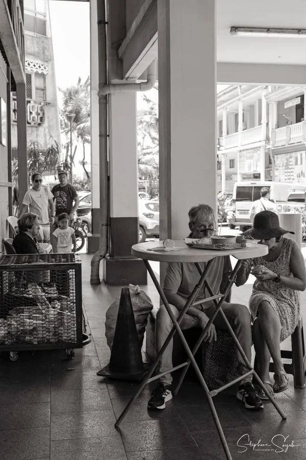 Quelques portraits saisis ce matin au marché de Pa - 8