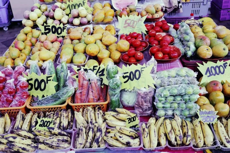 Dimanche matin, marché de Papeete en feu. Poisson  - 7