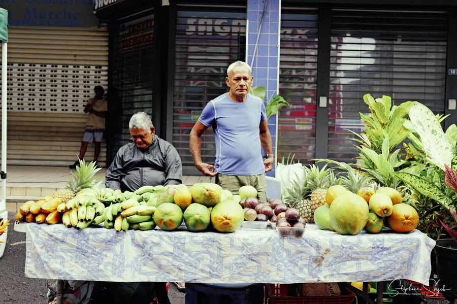 Dimanche matin, marché de Papeete en feu. Poisson  - 10
