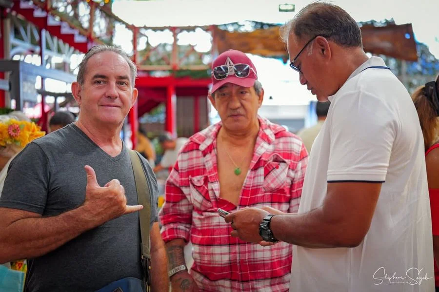 Dimanche matin au Marché de Papeete, juste après l - 8