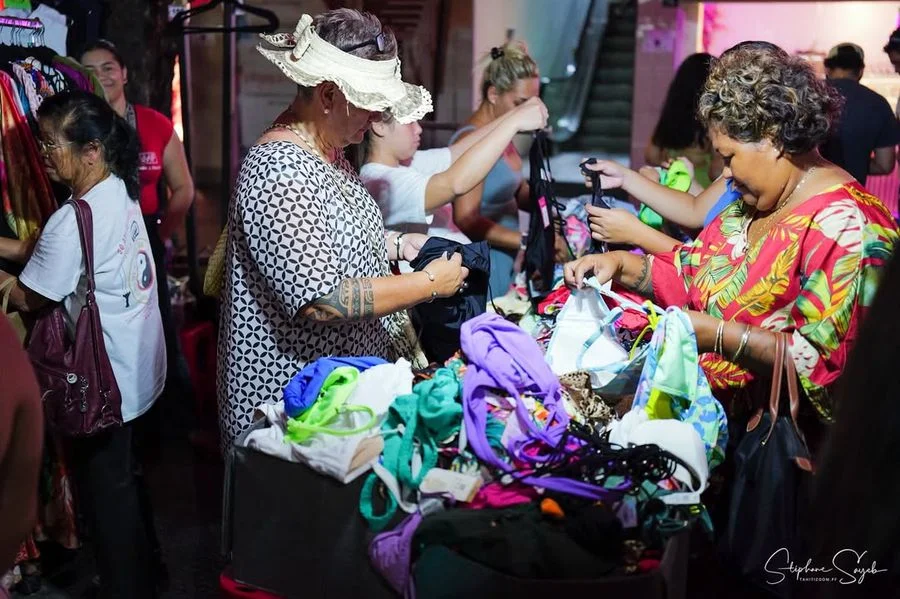 Noera à Papeete & à la Présidence. Hier soir, malg - 12