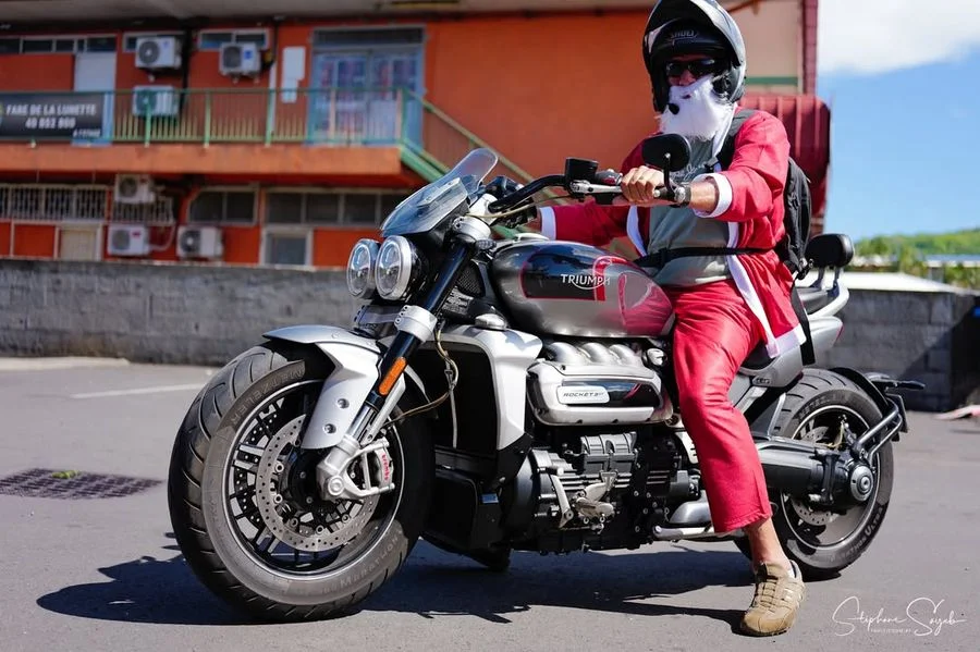 Ce matin à Tamanu, sous un soleil qui tape fort, ç - 4