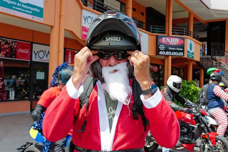 Ce matin à Tamanu, sous un soleil qui tape fort, ç - 9