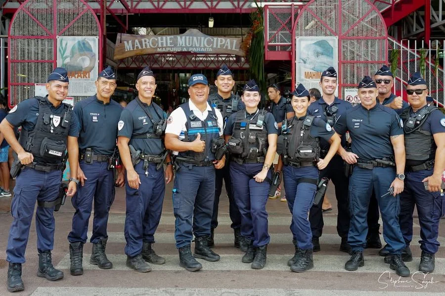 Sous un ciel de plomb qui embrase Papeete, Hinaupo - Photo 12