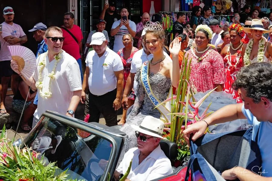 Sous un ciel de plomb qui embrase Papeete, Hinaupo - Photo 4
