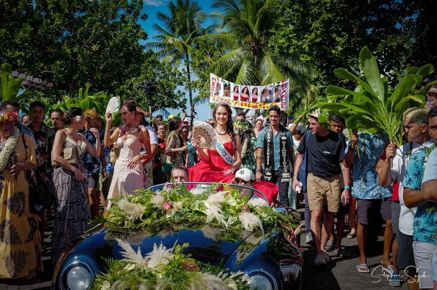 Comme une vahine sortie d’un rêve marquisien, drap - Photo 7