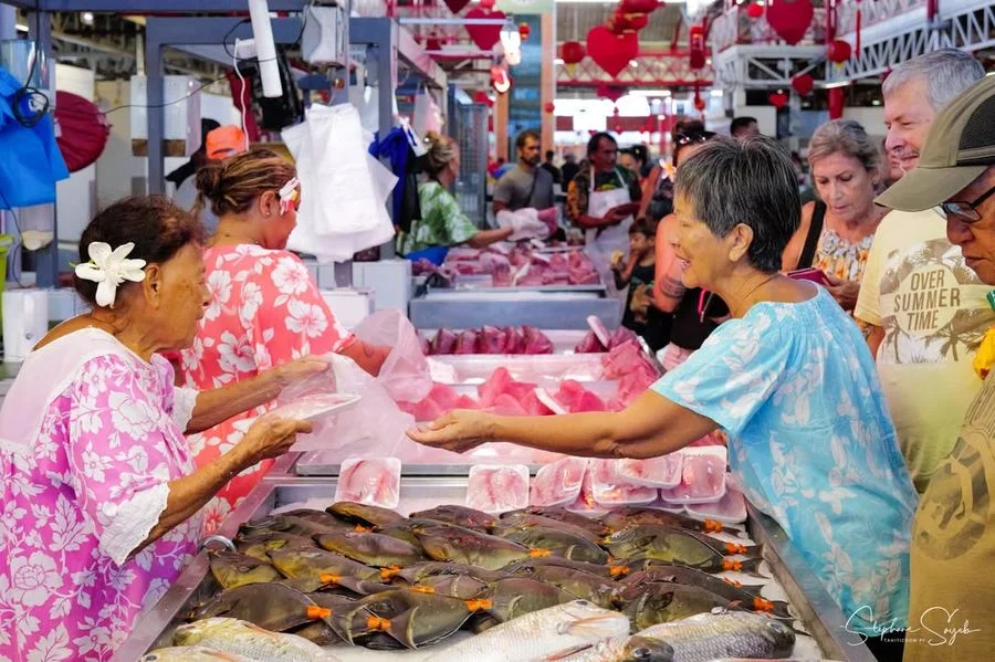 Sous un ciel qui sourit enfin, le marché de Papeet - Photo 7