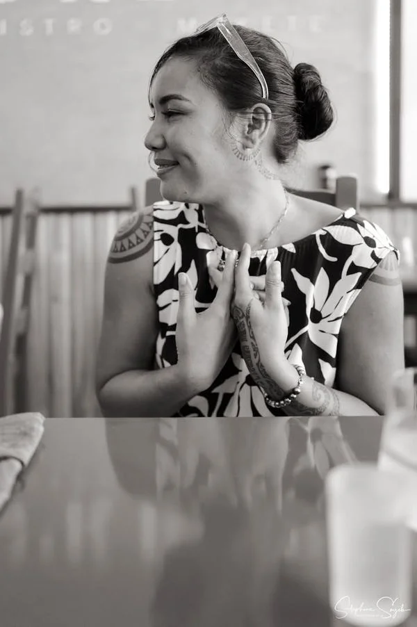 Il y a des matins à Papeete où le monde dehors gro - Photo 2