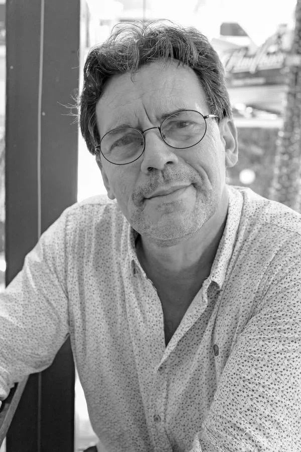 Il y a des matins à Papeete où le monde dehors gro - Photo 7