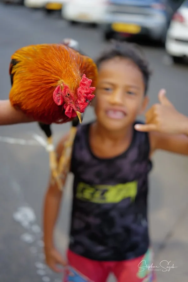 Lundi de Pâques. Papeete somnole. Les boutiques ti - 2